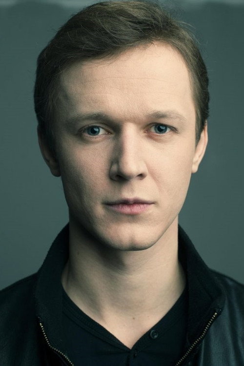 Filip Pławiak jako Julian Ochocki w obsadzie Lalka