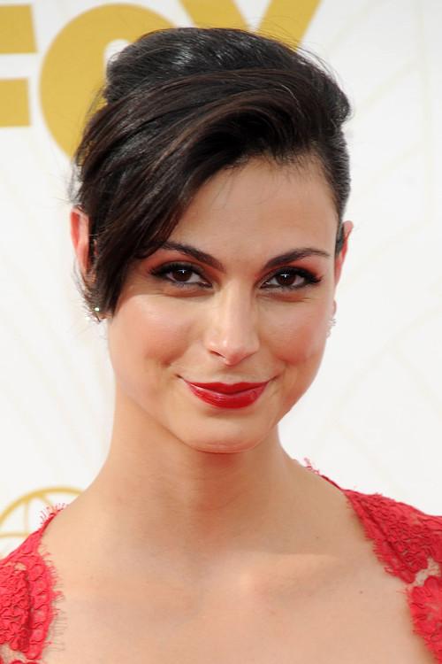 Morena Baccarin jako Allison Garrity w obsadzie Greenland 2