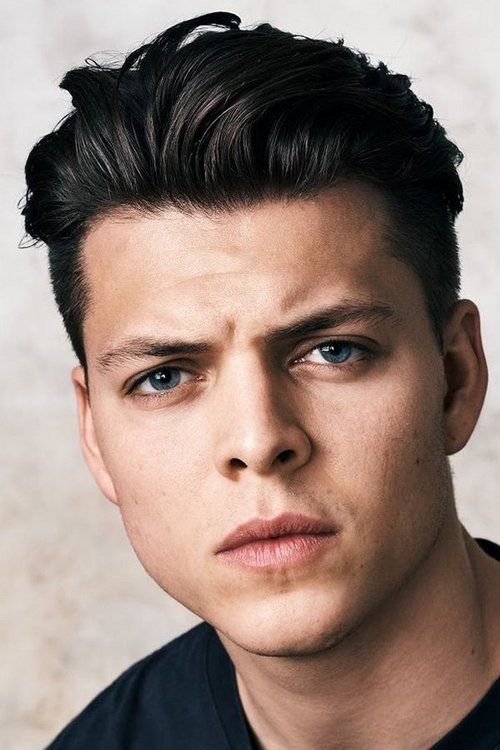 Podobny aktor do Elliot Page: Alex Høgh Andersen
