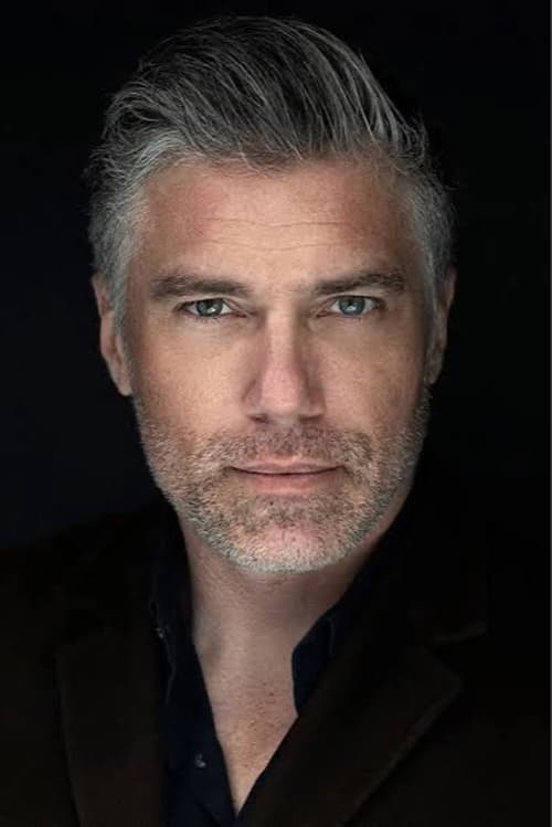 Anson Mount jako Batman / Bruce Wayne (voice) w obsadzie Batman: Knightfall Part 1: Knightfall