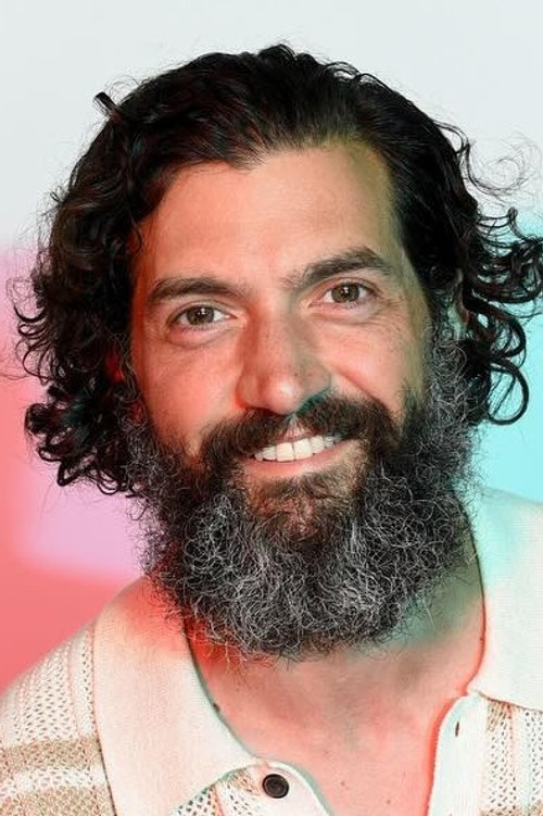 Podobny aktor do Akira Ishida: David Alpay