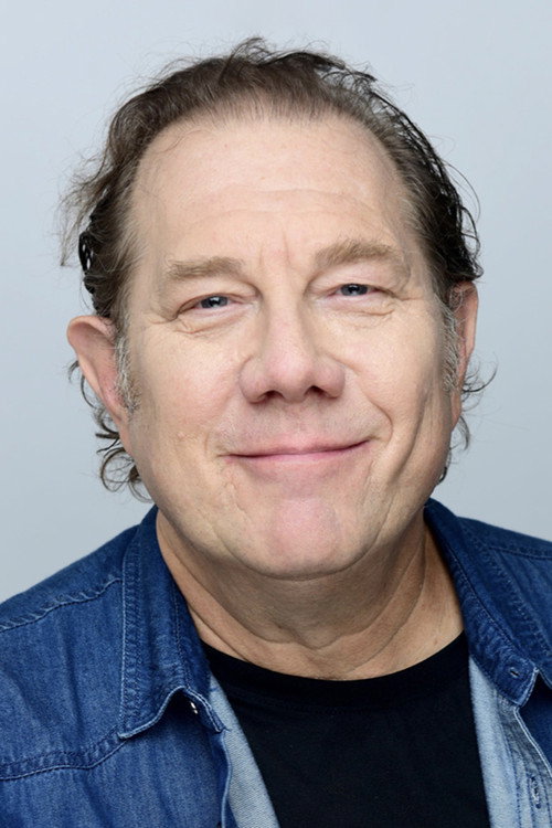 Fred Tatasciore jako Elder Javan 2 / Rock Bear (voice) w obsadzie W cudzej skórze