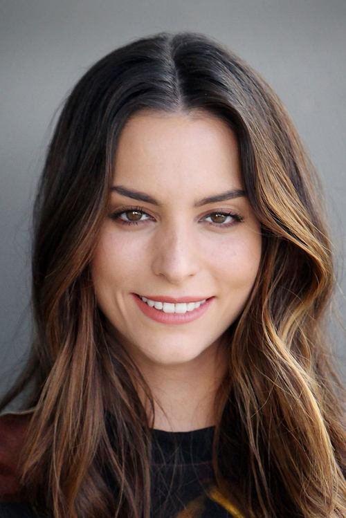 Podobny aktor do Freida Pinto: Genesis Rodriguez