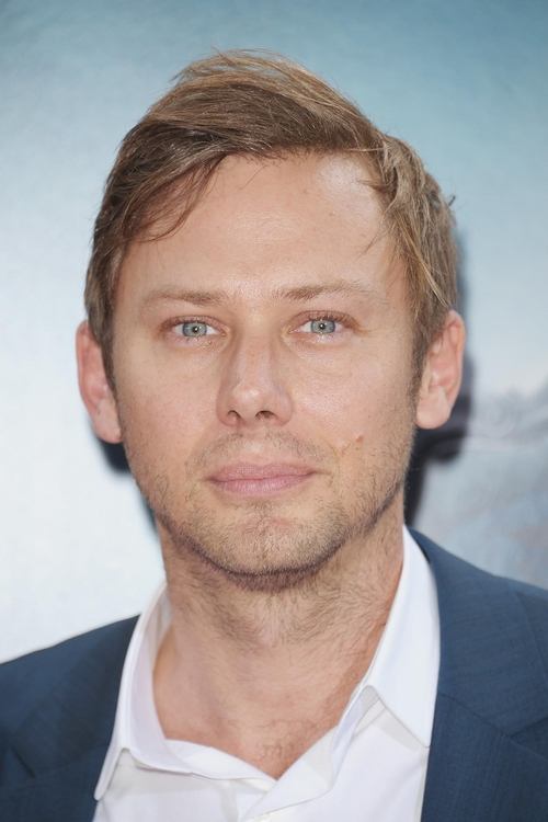 Podobny aktor do Jeff Bennett: Jimmi Simpson