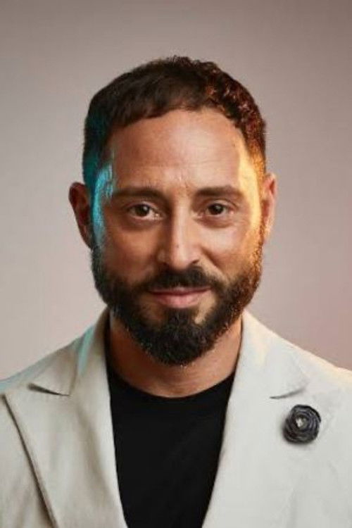 Podobny aktor do Keone Young: Matias Varela