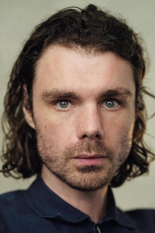 Podobny aktor do Mark Rolston: Matthew Needham