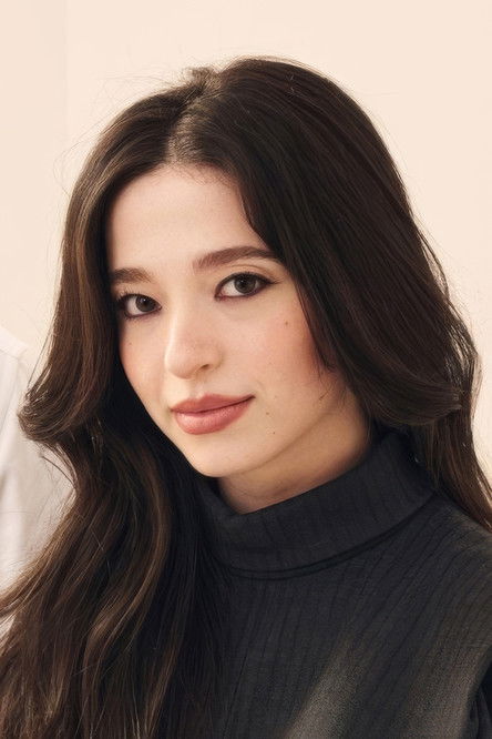 Podobny aktor do Donna Murphy: Mikey Madison