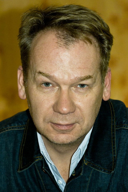 Podobny aktor do Eric Nam: Mirosław Baka