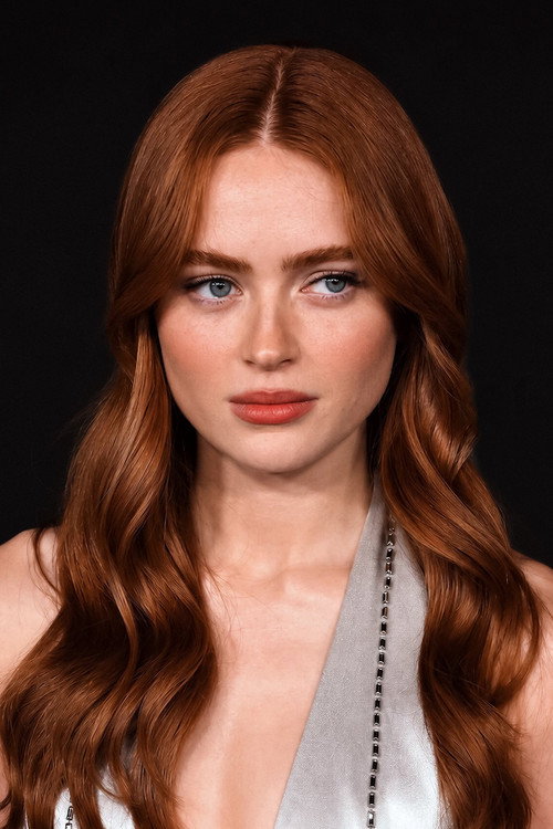 Podobny aktor do Lolly Adefope: Sadie Sink