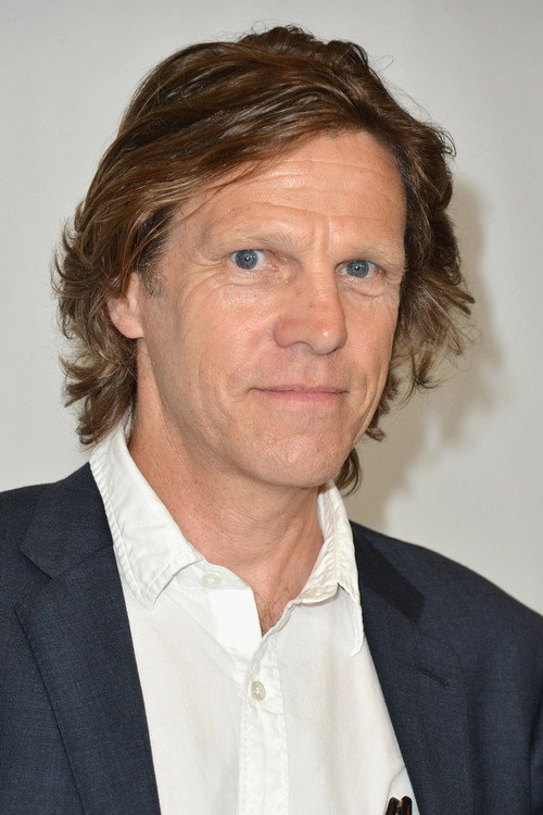 Simon Templeman jako Alfred Pennyworth (voice) w obsadzie Batman: Knightfall Part 1: Knightfall