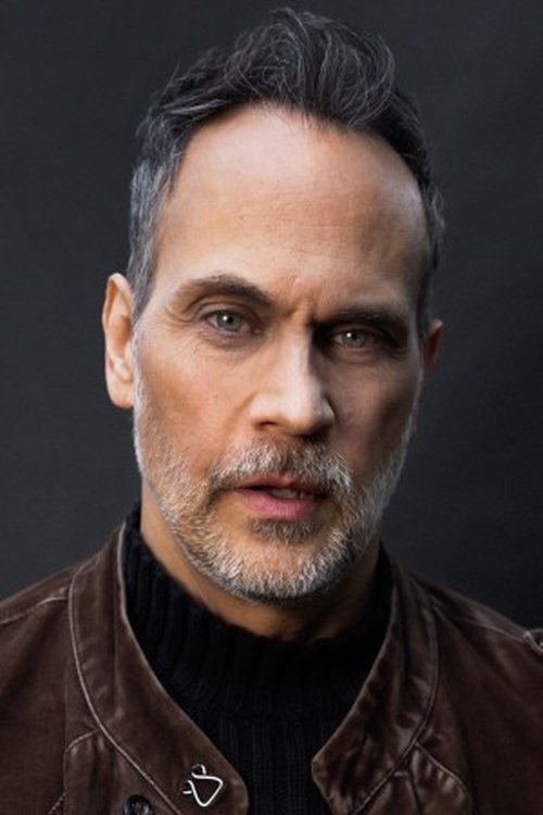 Podobny aktor do Jack O'Connell: Todd Stashwick