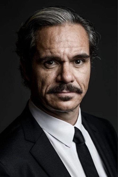 Podobny aktor do Frances O'Connor: Tony Dalton